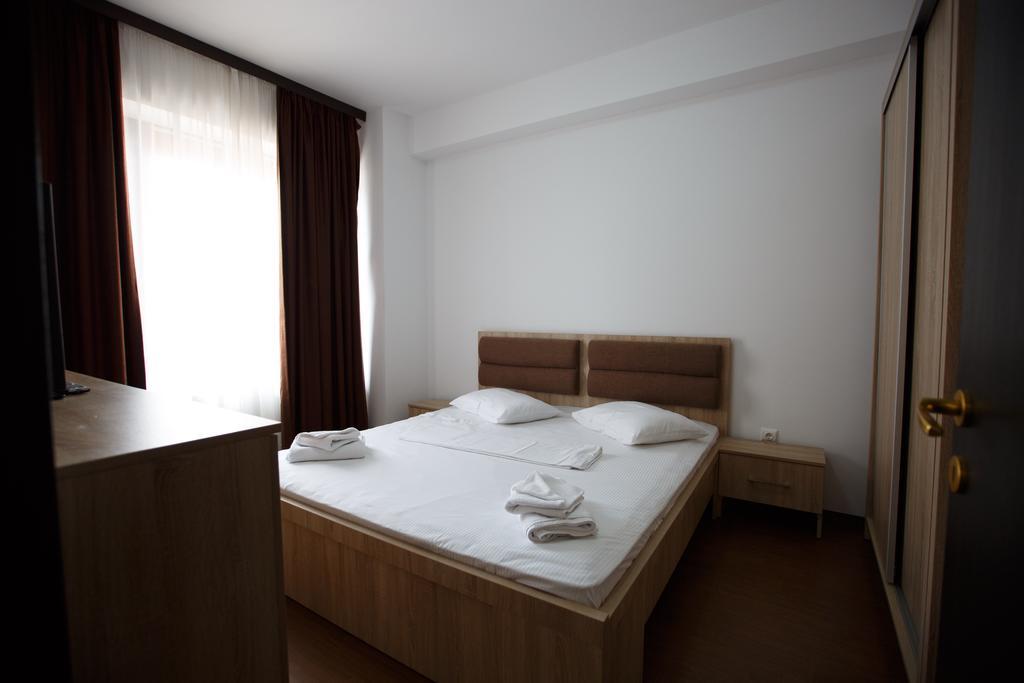Theo Summerland Seaview Mamaia Exterior foto